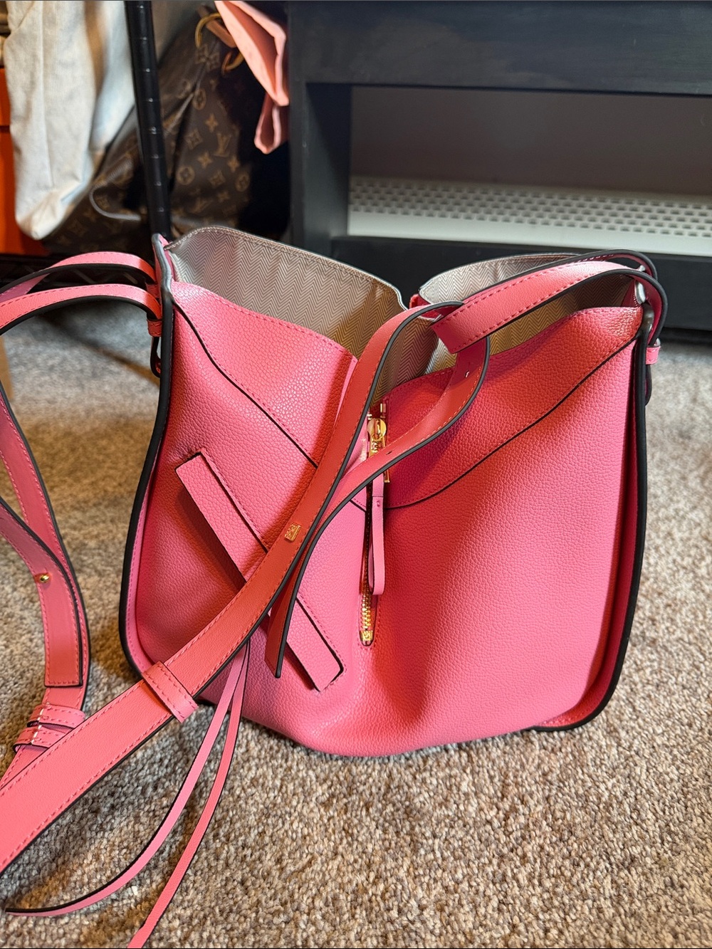 Pink Leather Bucket Bag - Unbranded